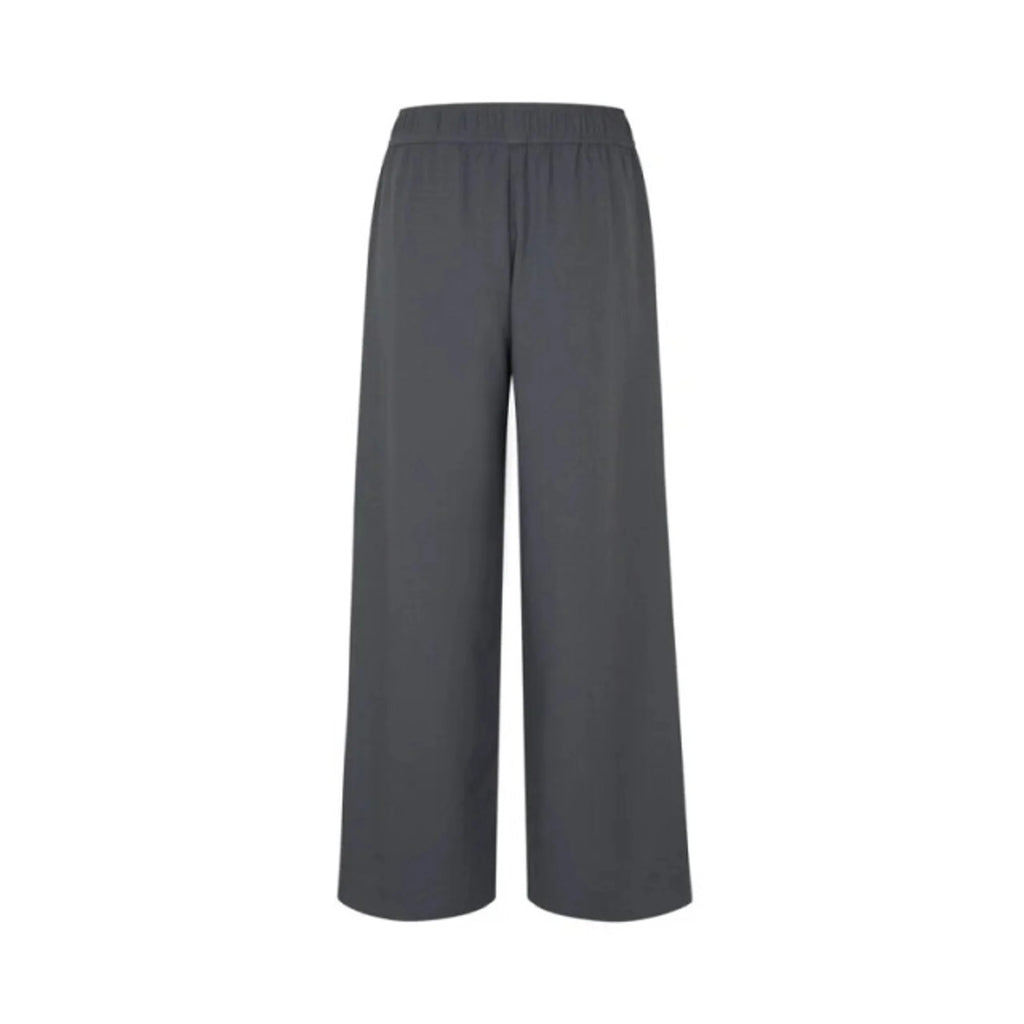 Morella, Asaka Pant