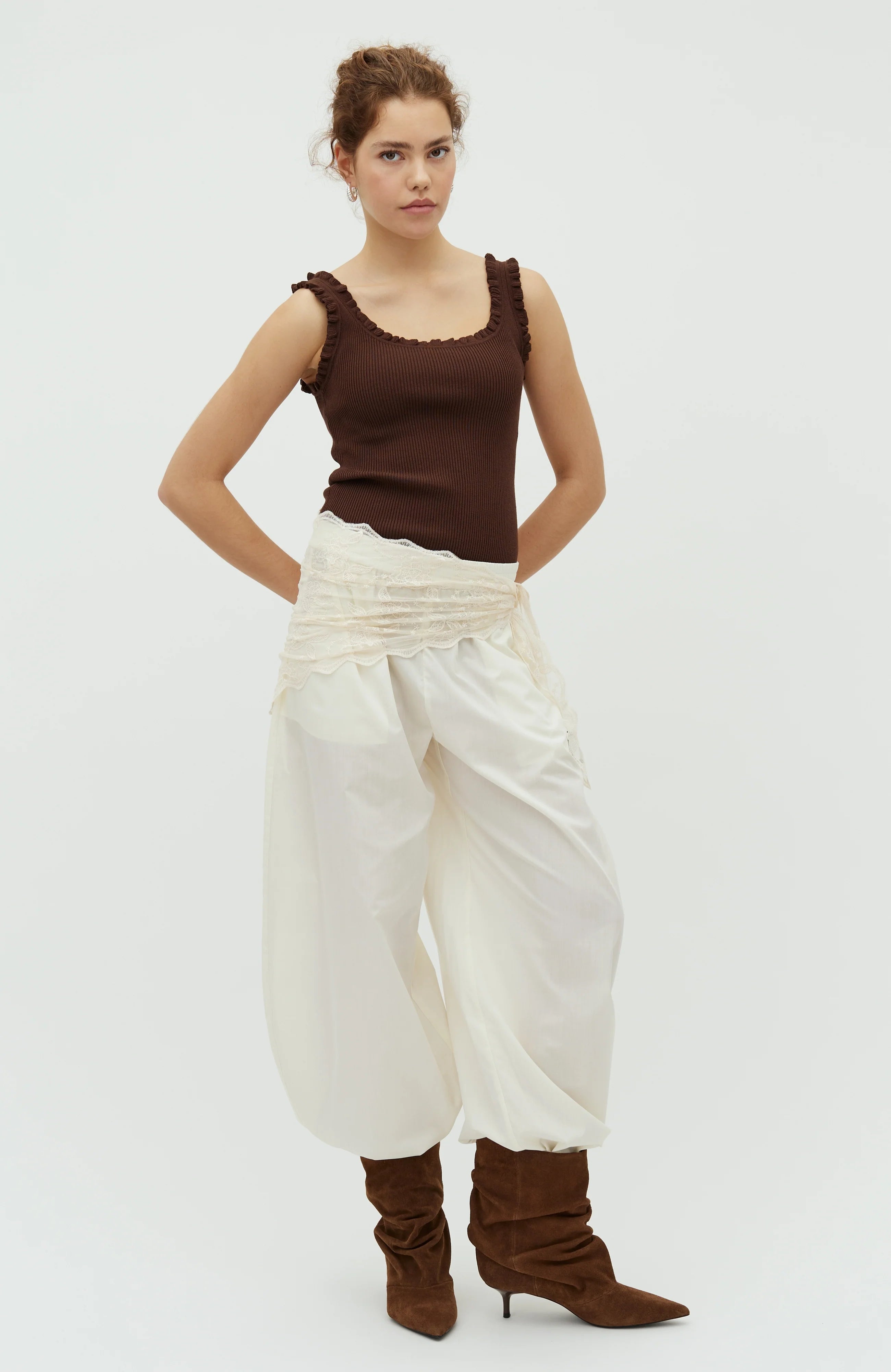 Louc, Elinne M Knit