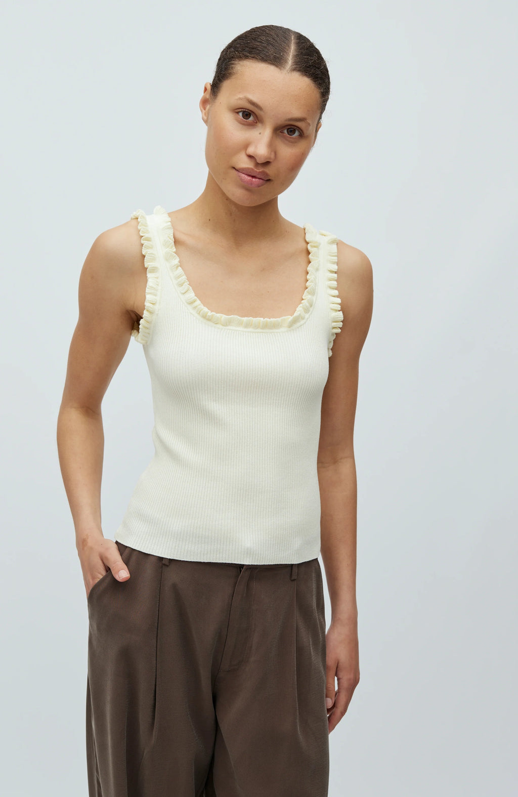 Louc, Elinne M Knit