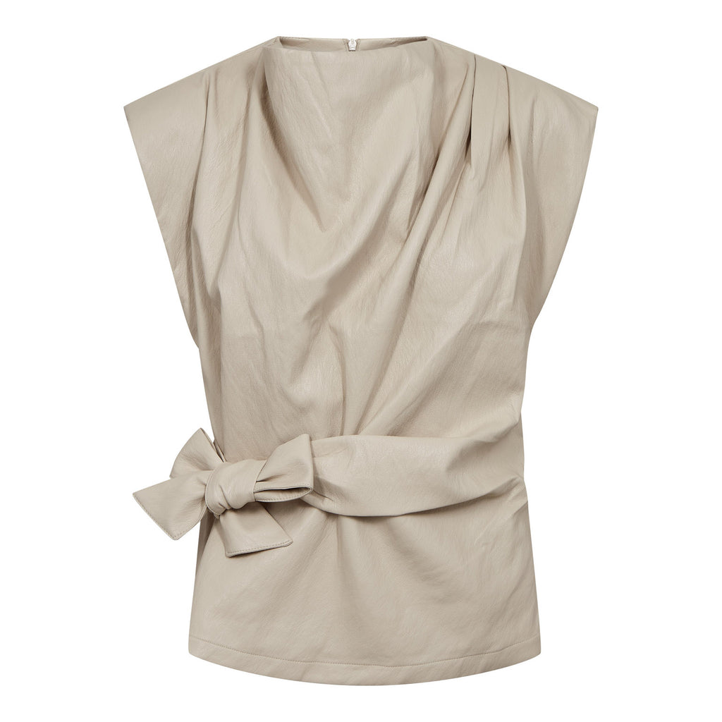 Gitt Pleat Top