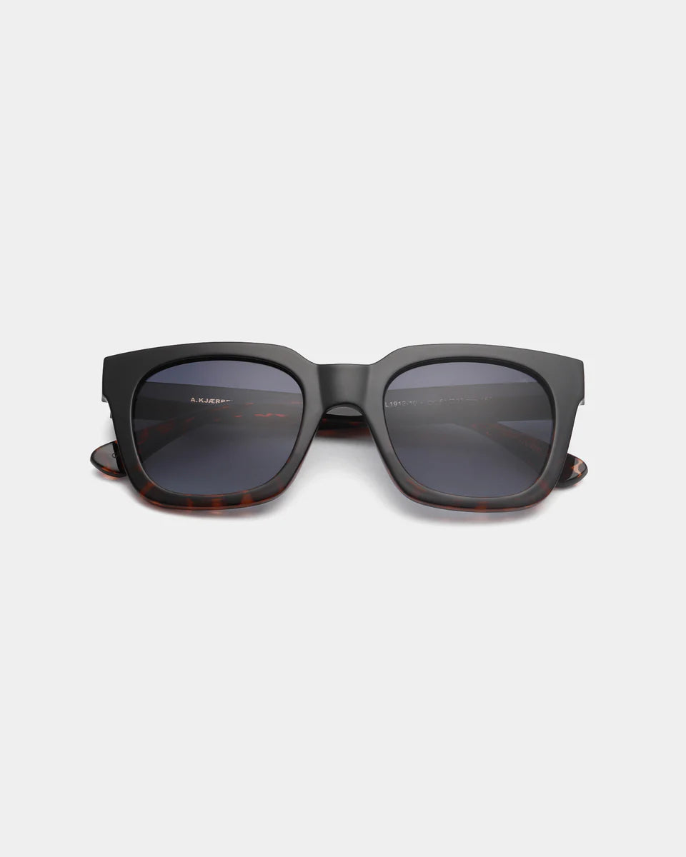 Nancy Black Demi Tortoise