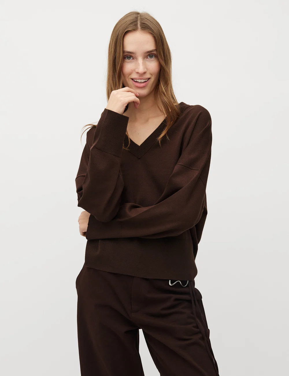 Bravani, Gilian V-M, Knit