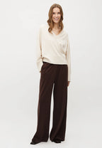 Asaka Pant, Bosko Luxe