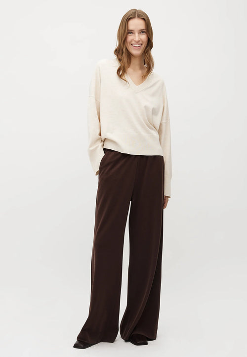 Asaka Pant, Bosko Luxe