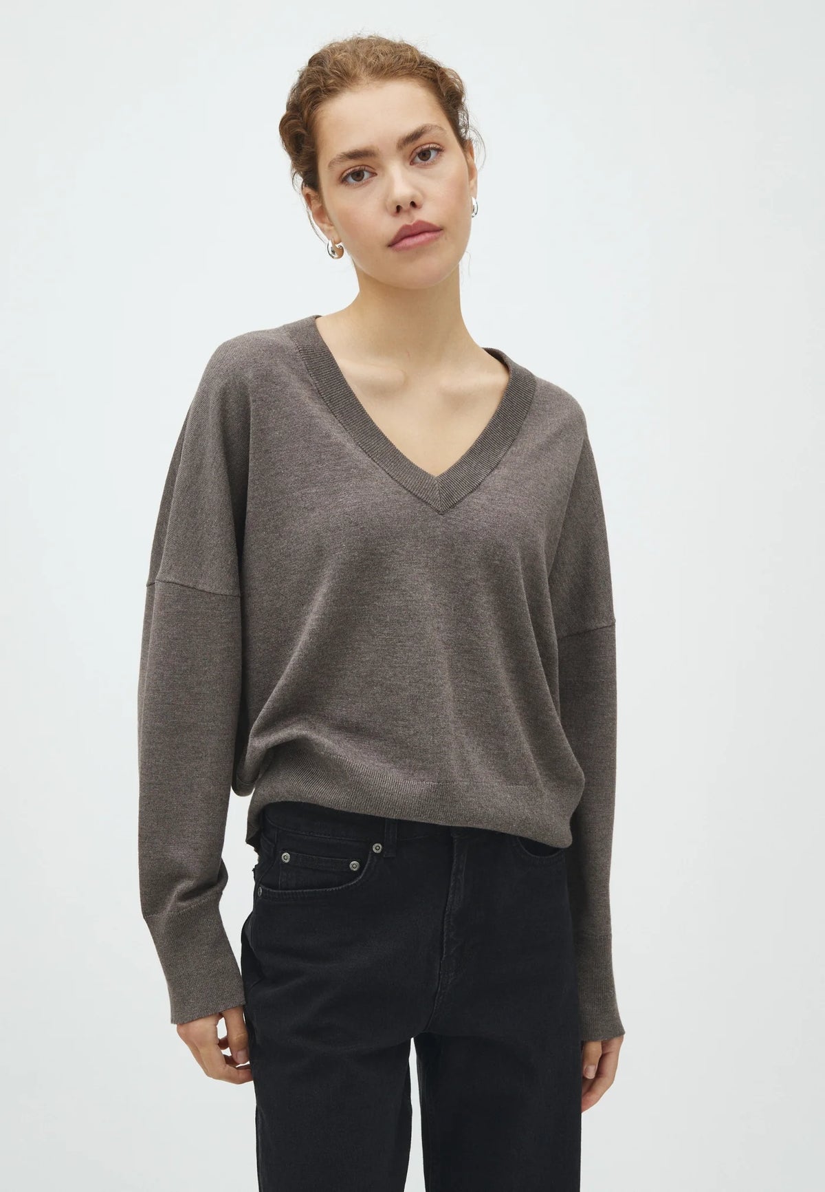 Bravani, Gilian V-M, Knit