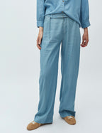 Talvi VI, Karolin Pant