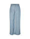 Talvi VI, Karolin Pant