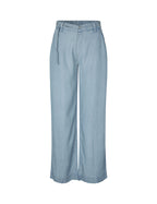 Talvi VI, Karolin Pant
