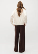Asaka Pant, Bosko Luxe
