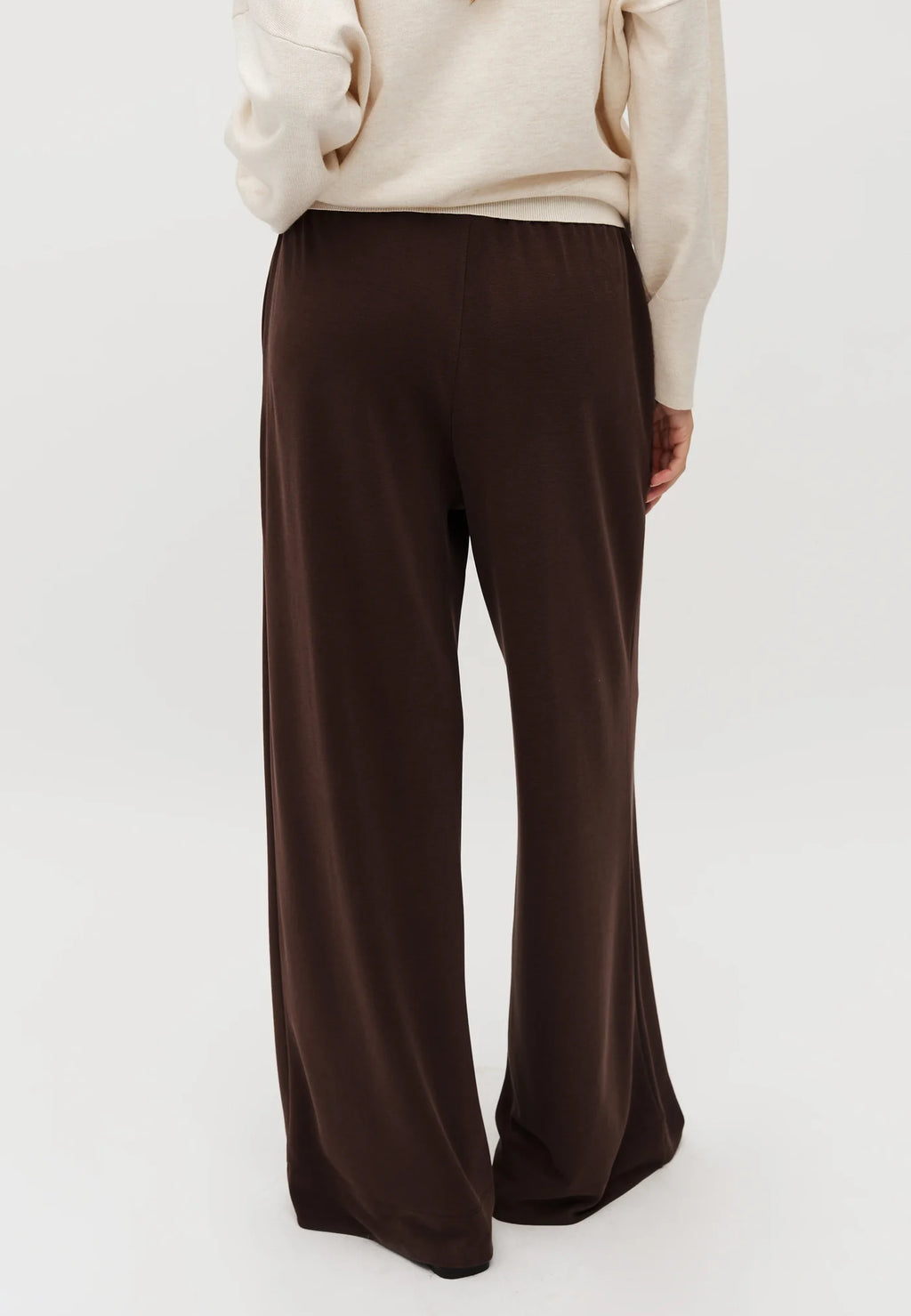 Asaka Pant, Bosko Luxe