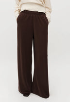 Asaka Pant, Bosko Luxe