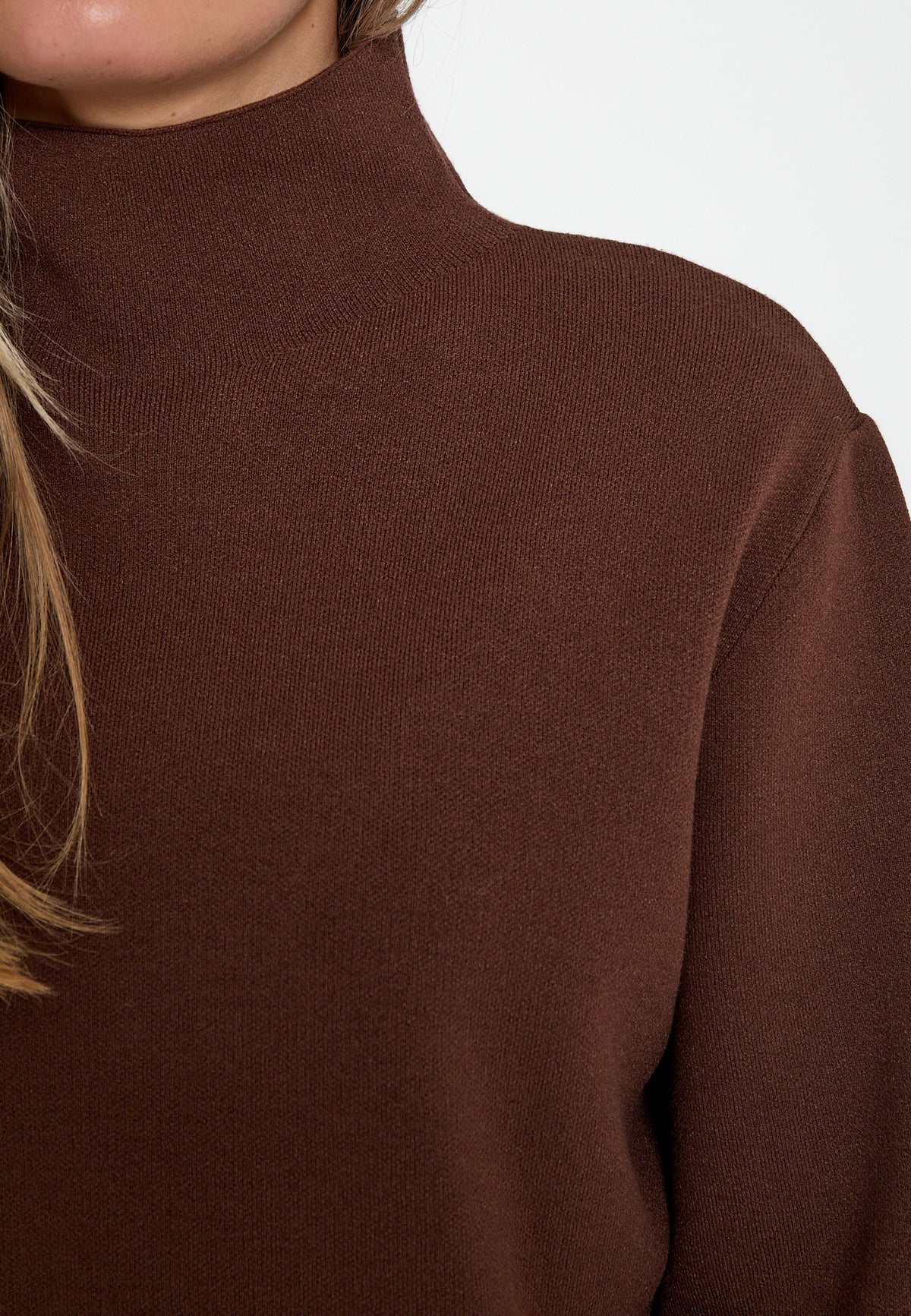 Lupi High Neck Pullover