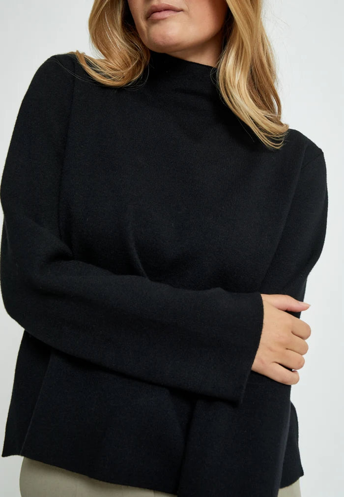 Lupi High Neck Pullover
