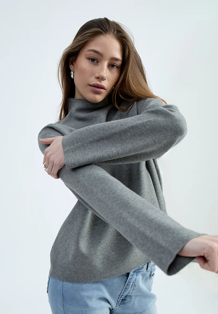 Lupi High Neck Pullover