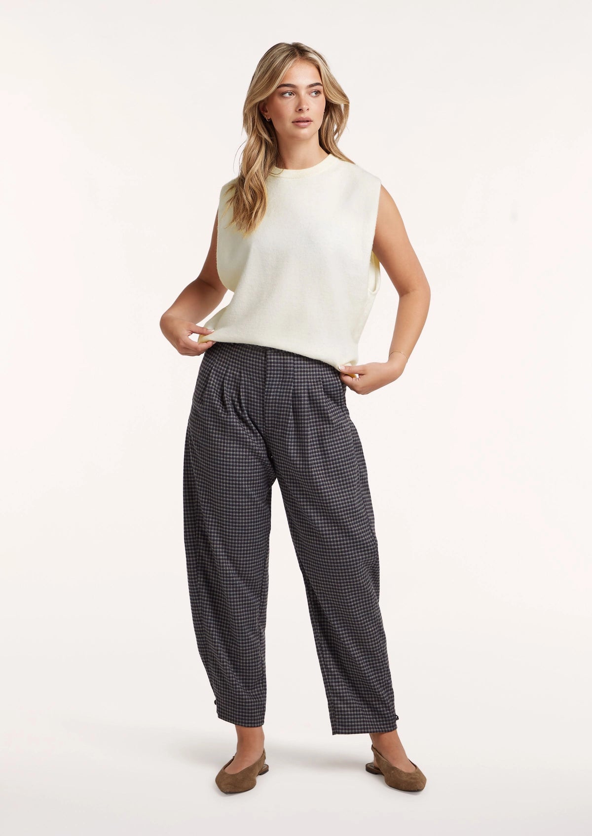 Elly Knit