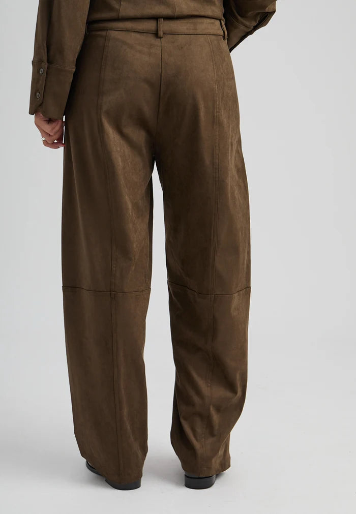 Alva Mid Waist Pant