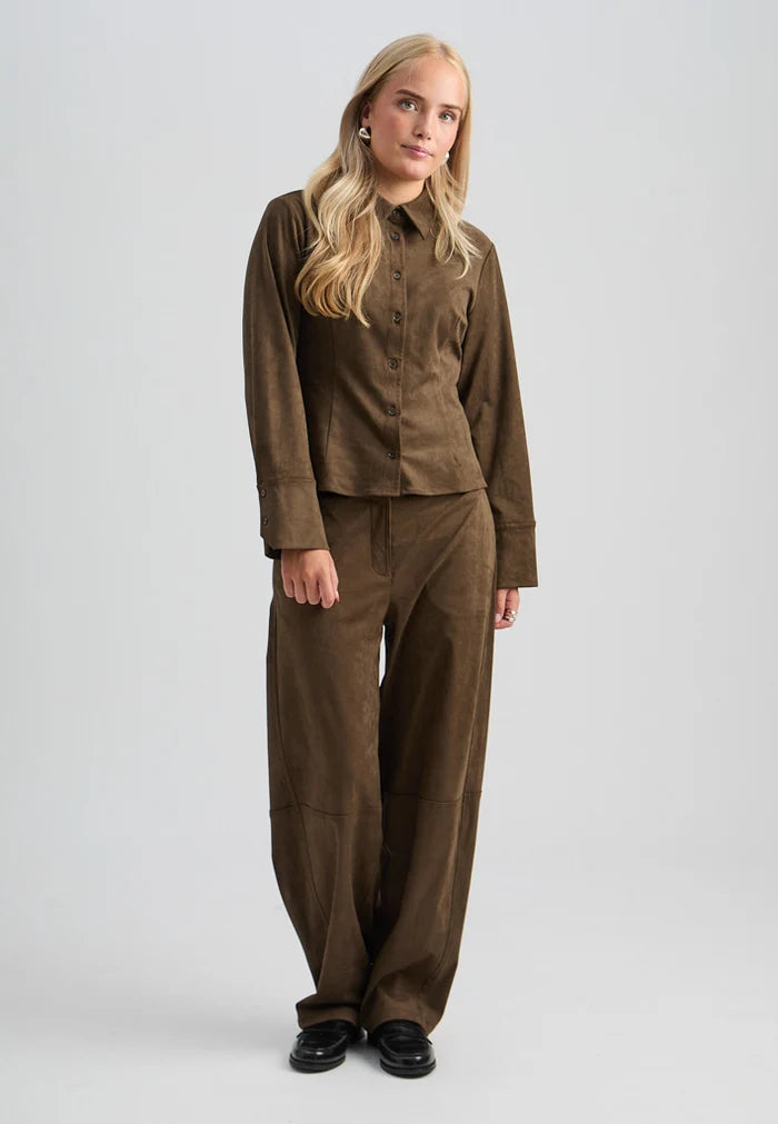 Alva Mid Waist Pant