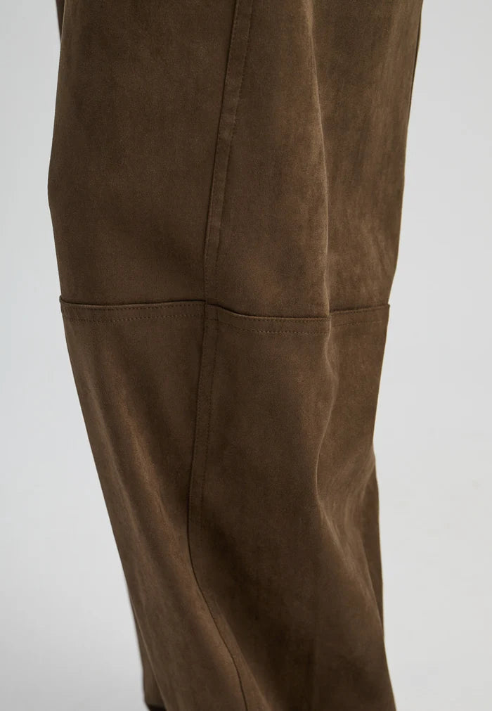 Alva Mid Waist Pant