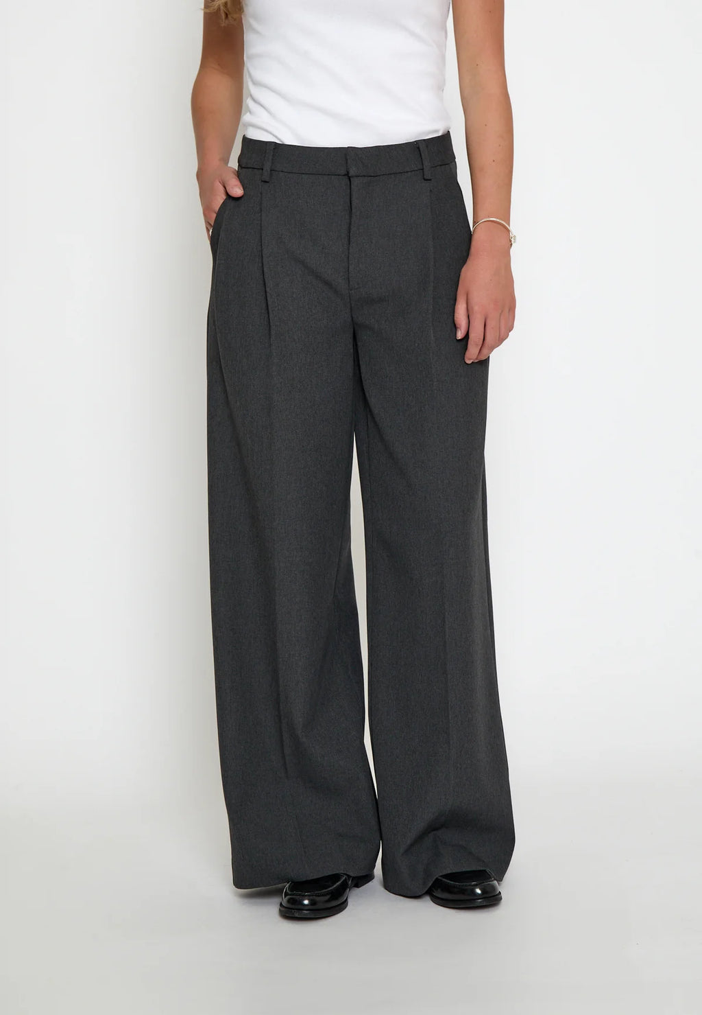 Vivianne Mid Waist Pant