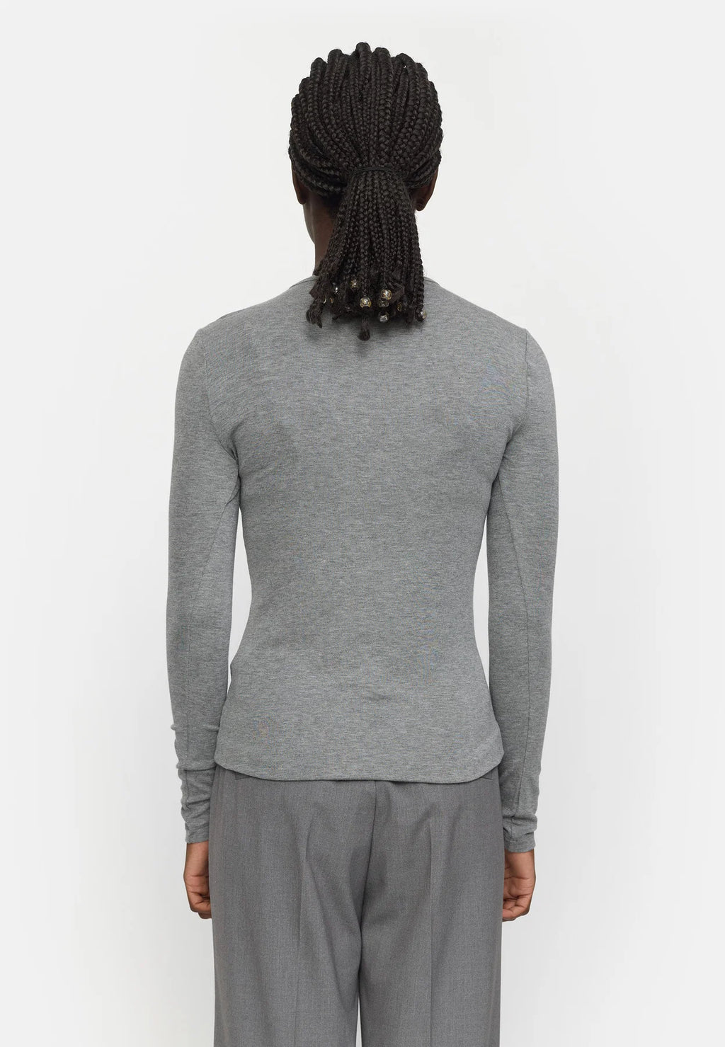 Roman O-Neck