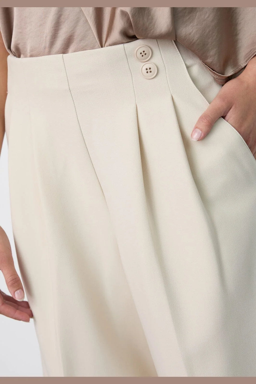 Acile Pleat Pant