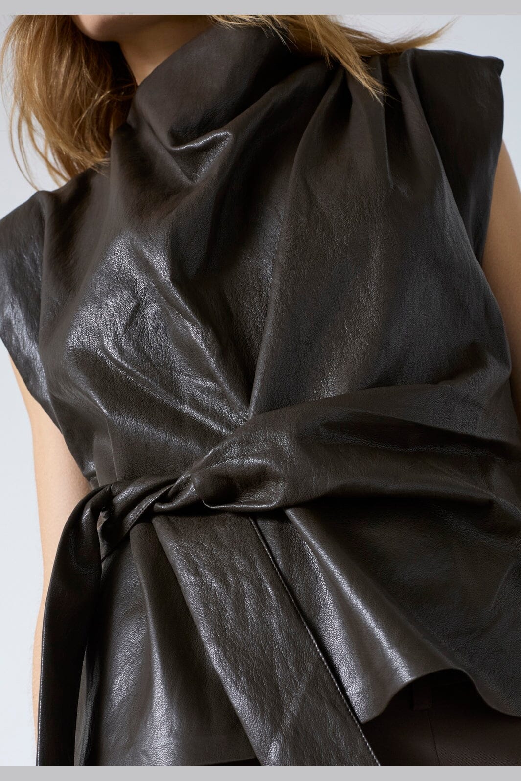 Gitt Pleat Top