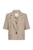 Nadine Blazer