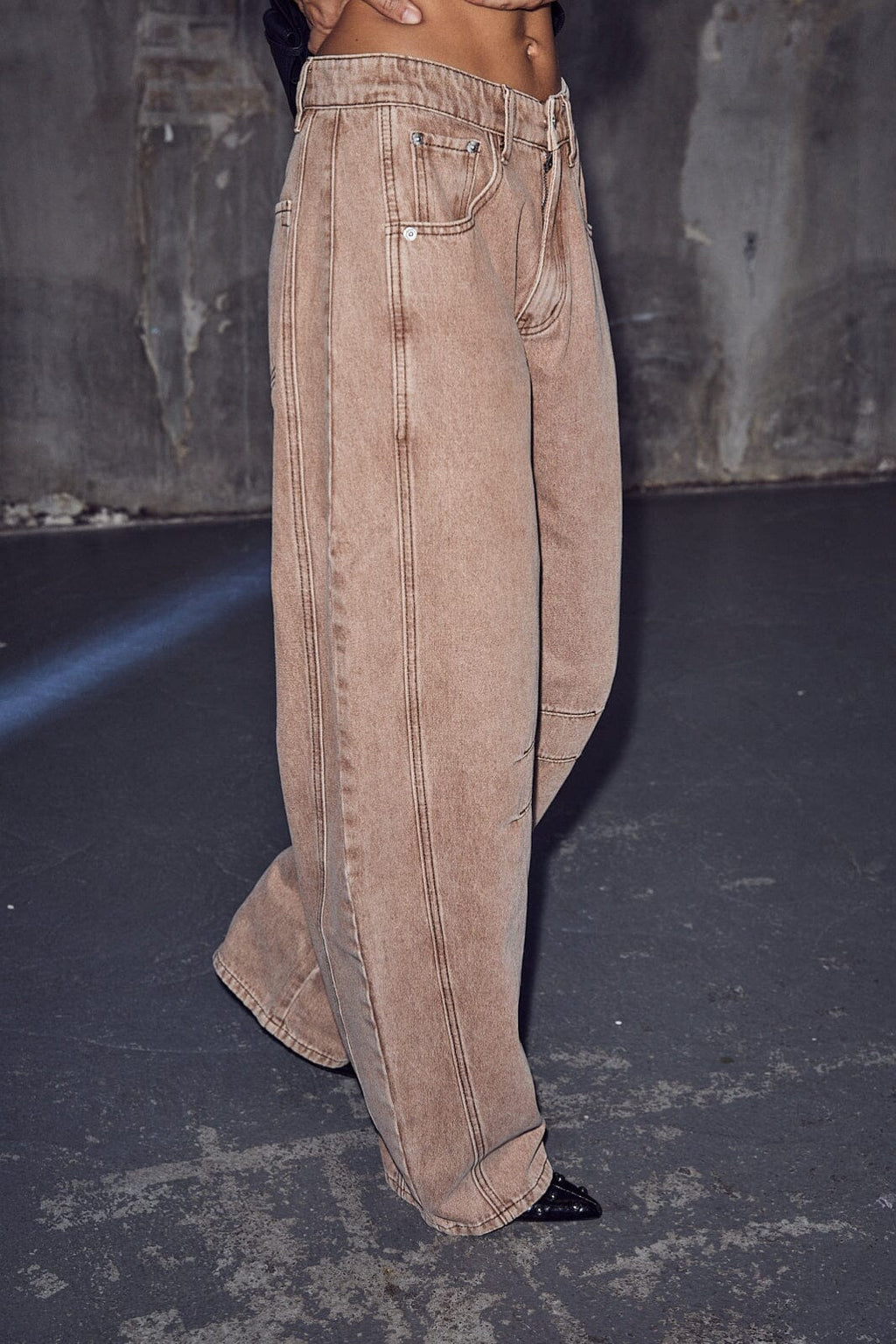 Drew Barrel Panel Tall Jeans Camel