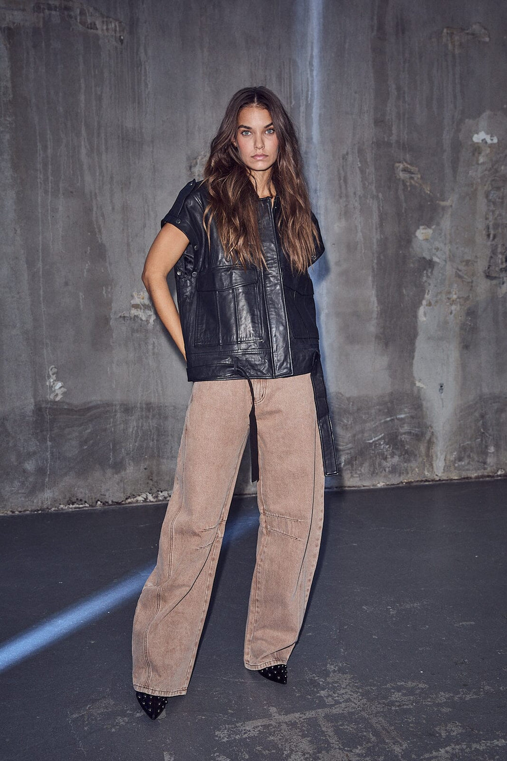 Drew Barrel Panel Tall Jeans Camel
